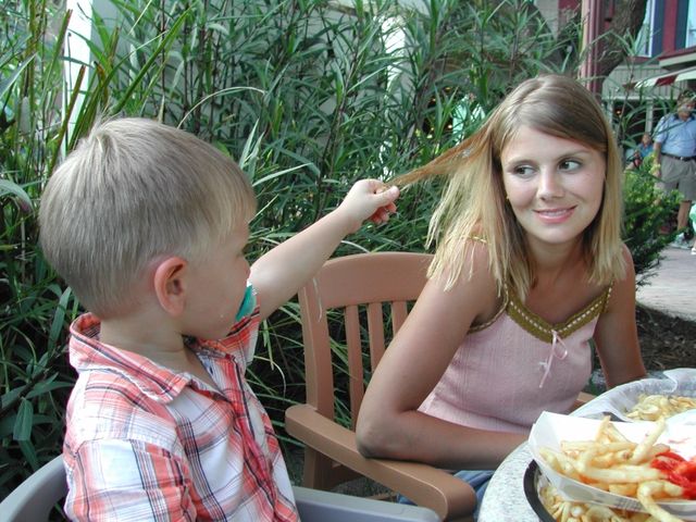 Dani and Ryan eating at a sidewalk cafe in Harbour Town, Hilton Head, SC